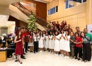 Arion Suites Hotel Kemang Sambut Sukacita Natal dengan “Christmas Tree Lighting Ceremony”