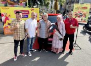 Sharp Indonesia Serahkan Hadiah 2 Unit Mobil Kepada Pemenang Program Undian Sharp Spektakuler