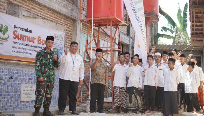 Laznas BMH Ponorogo Resmikan Sumur Bor ke 142 Di Pondok Pesantren Sendang Drajat