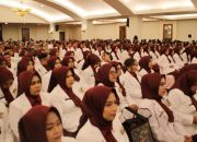 Lulus Uji Kompetensi, Kampus UTA’45 Jakarta Lantik dan Sumpah 322 Apoteker