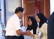 Jasa Raharja dan PT KAI Beri Santunan Korban Tabrakan KA Turangga vs Commuter Line Bandung Raya