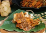 Liburan ke Sumatera Barat? Wajib Makan 10 Makanan Khas Ini