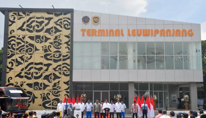 Kurangi Kemacetan, Pemerintah Resmikan Dua Terminal di Jabar