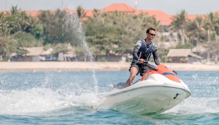 Rekomendasi Wisata yang Pacu Adrenalin di Danau Toba, Kuy Cobain!