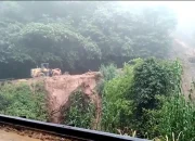 Longsor di Kota Padang, Dua Warga Dilaporkan Hilang