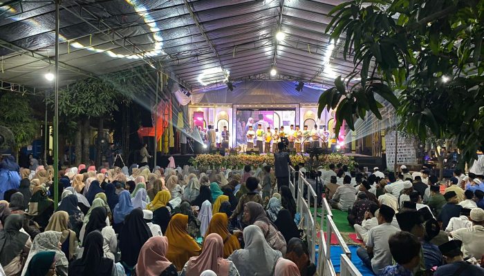 Dzikir dan Manakib Kubro PP Al-Marifah Dibanjiri Jamaah, KH Syamsul Maarif Cerita Karomah Syekh Abdul Qodir 