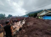 Belasan Orang Meninggal Dunia Akibat Banjir Bandang di Kota Ternate
