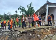 Fenomena Pergerakan Tanah di Banjarnegara, Belasan Rumah Rusak Berat