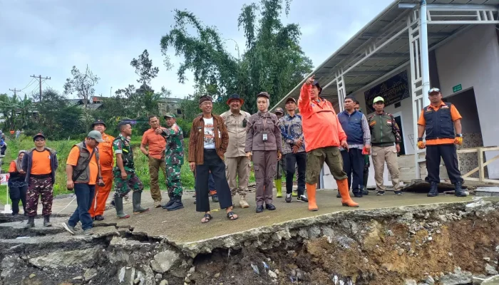 Fenomena Pergerakan Tanah di Banjarnegara, Belasan Rumah Rusak Berat