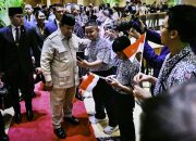 Warga dan Pelajar Indonesia di Singapura Antusias Sambut Kedatangan Prabowo