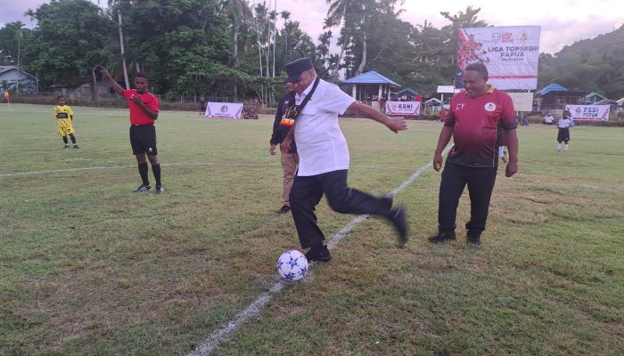 Gubernur Papua Buka Liga Top Skor 2025