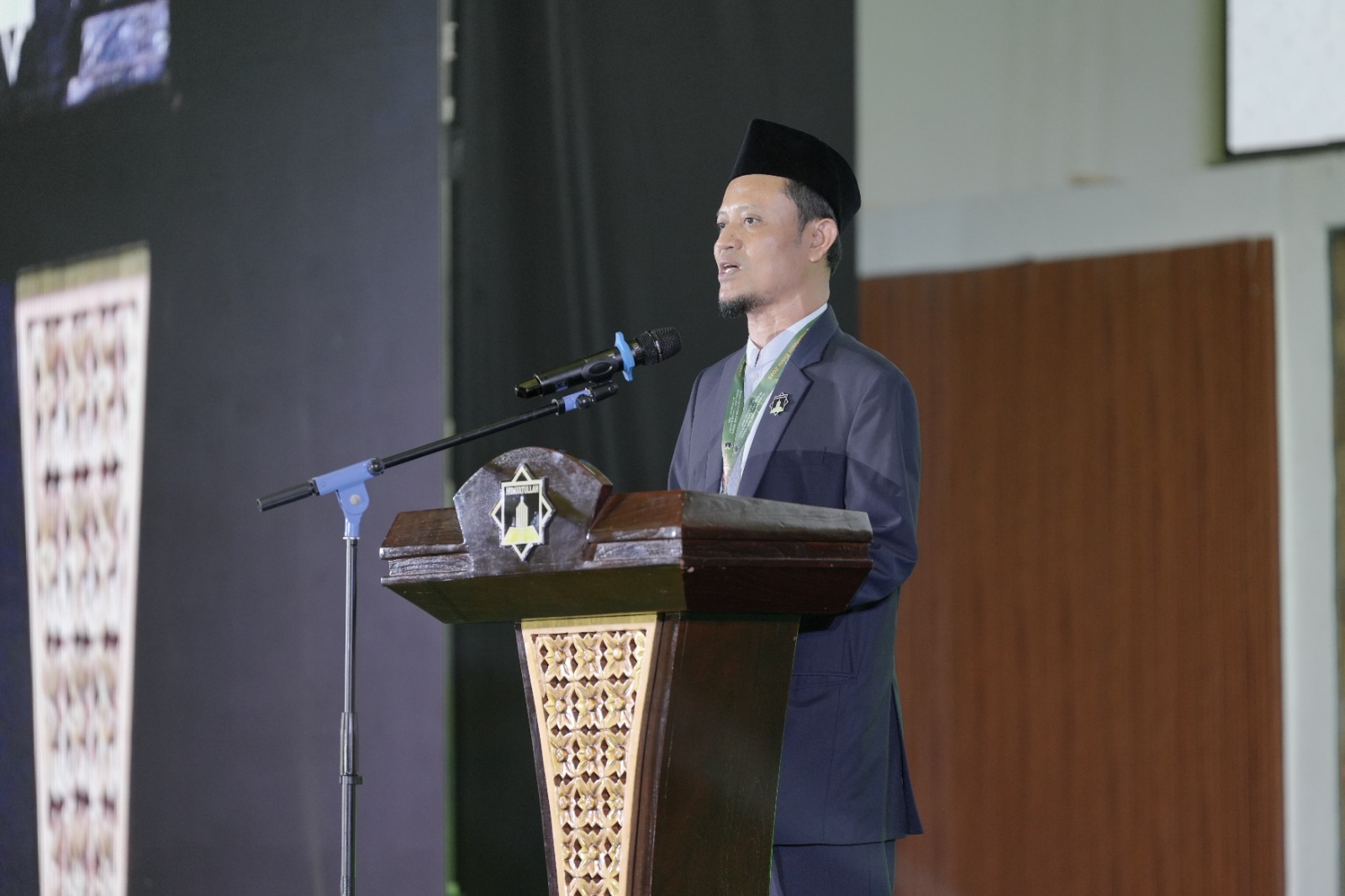 Ketua Umum Dewan Pengurus Pusat (DPP) Hidayatullah, Ustaz Dr. Nashirul Haq, M.A.