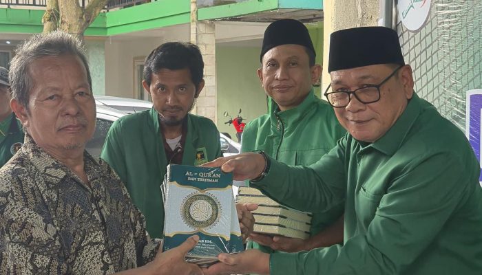 PPP Depok Wakafkan 1.000 Al-Quran, Dorong Budaya Mengaji Jelang Ramadan