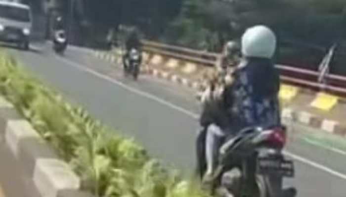 Emak-emak Terobos Jalur Berlawanan di Juanda Depok, Polisi Lakukan Pencarian